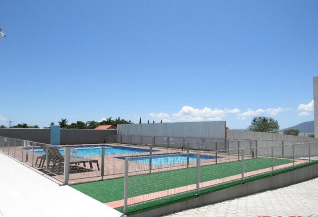 Apartamento Na Palhoca, Com Vista Para O Mar, Proximo A Mercados, Padarias E Farmacias. Palhoça Exterior foto